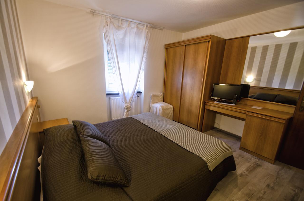 Albergo La Veranda Tavarone Ngoại thất bức ảnh