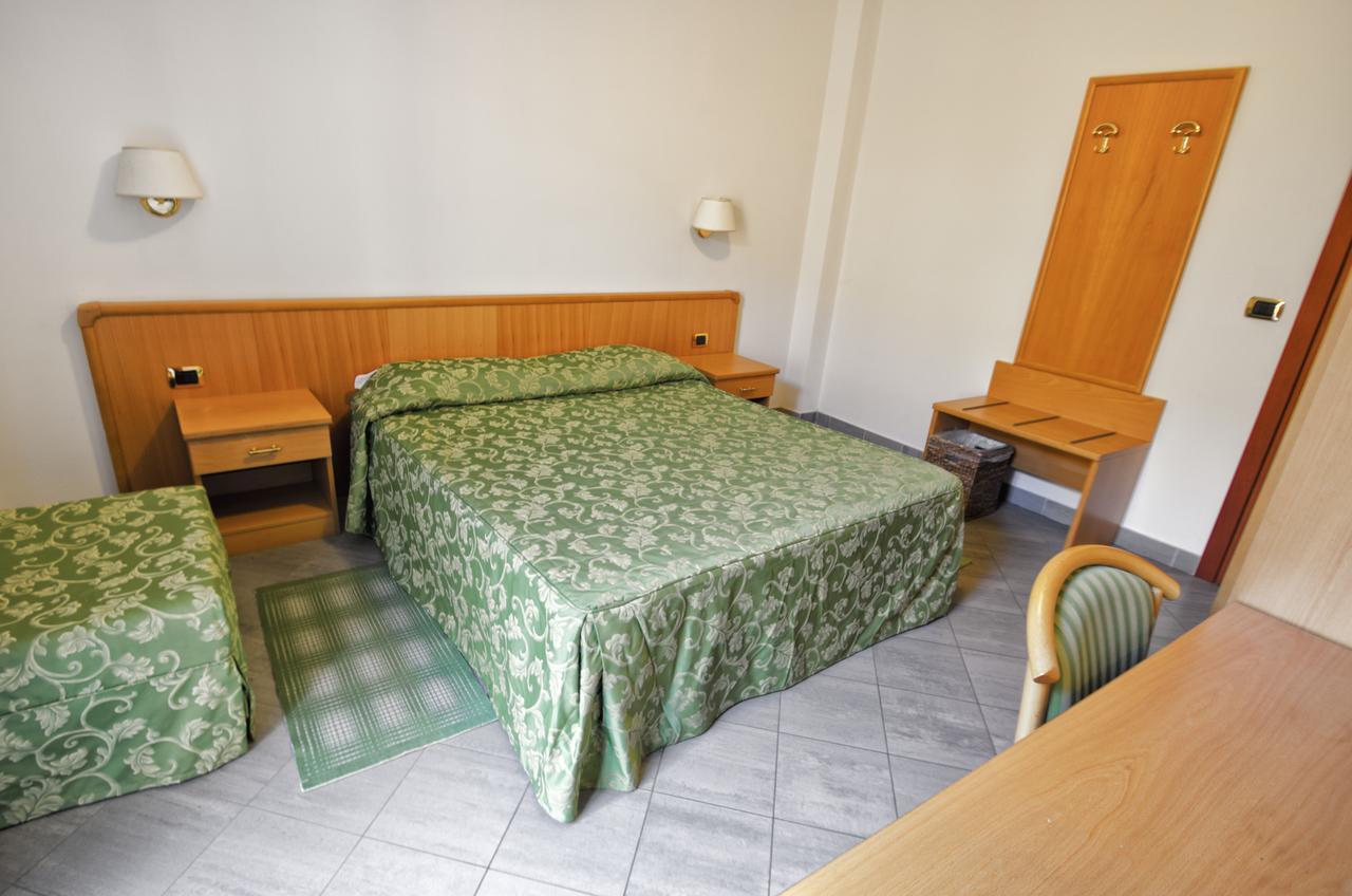 Albergo La Veranda Tavarone Ngoại thất bức ảnh